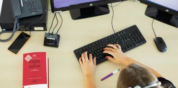 bureau avec code du travail