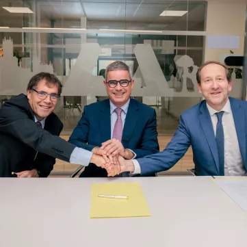 Signature Alliance stratégique entre Pelayo, Seguros Lagun Aro et le Groupe IMA un projet commun devenu réalité